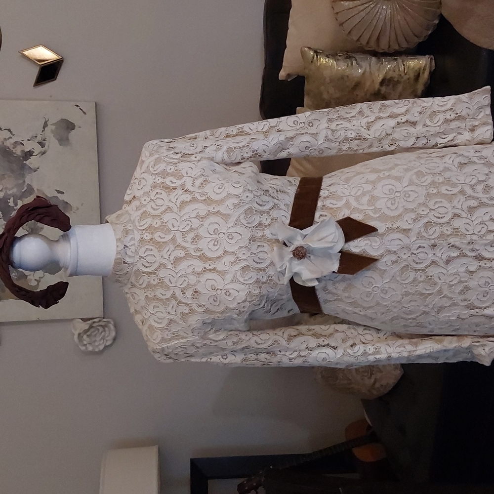 Vintage Boho lace wedding dress fits size small 2 or 4